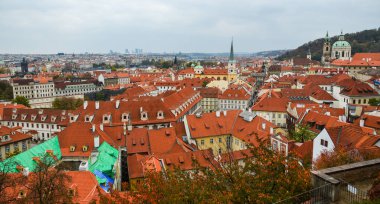 Eski Praha (Prague), Çek dili, havadan görünümü Prag Avrupa en büyüleyici, renkli ve güzel şehirlerinden biridir.
