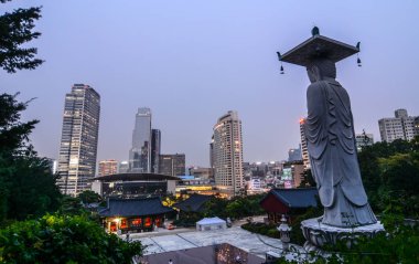 Seoul, Güney Kore - Eylül 15, 2016. Gangnam Seoul bölgesinde Bongeunsa Tapınağı. Bongeunsa 794 Kral Wonseong döneminde kuruldu..
