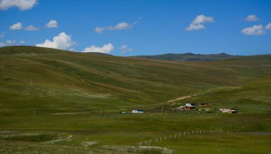 Dağ manzarası Garze Tibet Özerk Bölgesi, Sichuan, Çin.