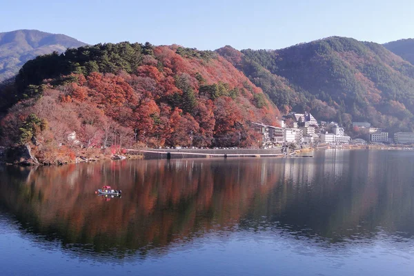 Lago Kawaguchi en otoño — Foto de Stock