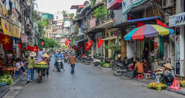 Mercado callejero de Hanoi —  Fotos de Stock