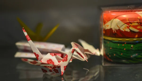 Burung origami untuk dekorasi di rumah — Stok Foto