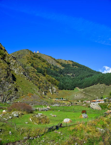 Krajobrazy górskie, Kazbegi, Gruzja — Zdjęcie stockowe