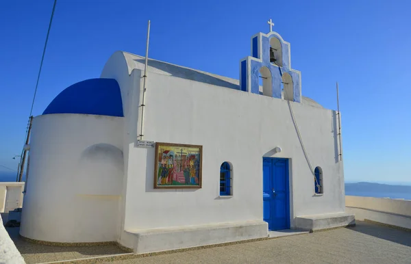 Ortodoxa kyrkan på Santoriniön — Stockfoto