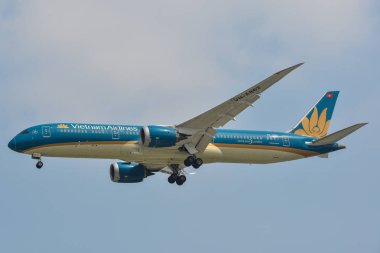 Tan Son Nhat Havaalanı iniş uçak