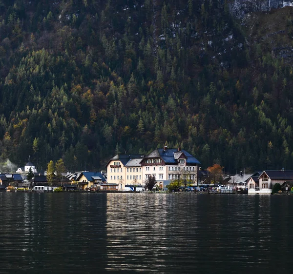 オーストリアの美しいハルシュタットの村 — ストック写真