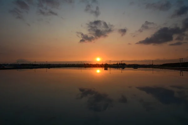 Sunset on the lake — Stock Photo, Image