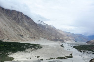 Ladakh, Hindistan kuzeyinde Mountainscape 