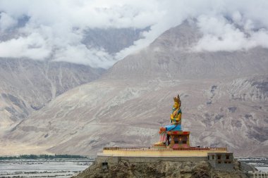 Maitreya Buddha statue Ladakh, Hindistan