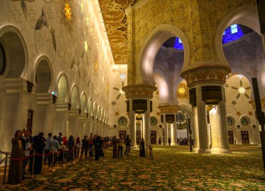 Abu Dabi Ulu Camii iç