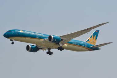 (Sgn Saigon havaalanına iniş uçak)