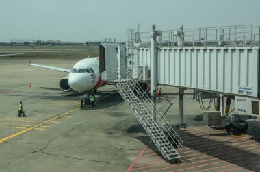 Tan Son Nhat Havaalanı, uçak 