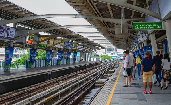 Estación de tren BTS en Bangkok, Tailandia — Foto de Stock