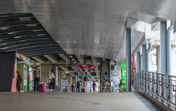 Bts bahnhof in bangkok, thailand — Stockfoto