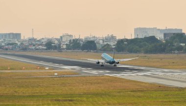 Havaalanında açılış yolcu uçak 