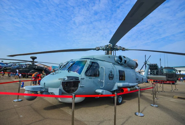 Militärflugzeuge auf der Singapore Airshow — Stockfoto