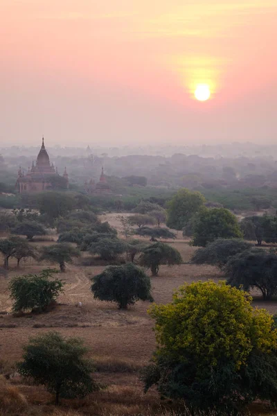 Boeddhistische tempels in Bagan, Myanmar — Stockfoto