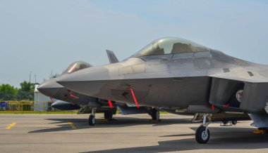 Lockheed Martin F-22 Raptor uçak
