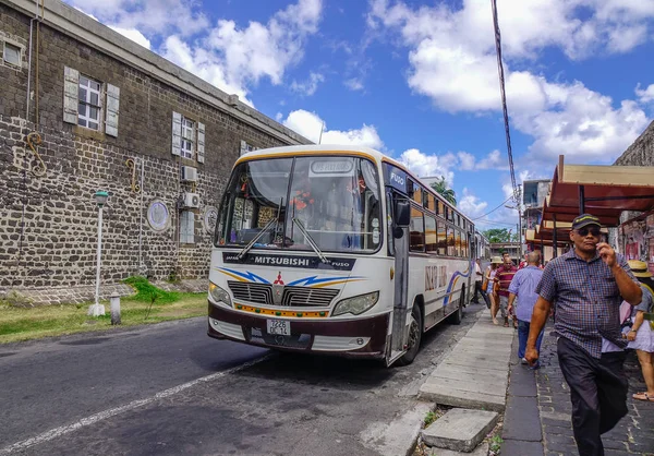 Ônibus local em Port Louis, Maurício — Fotografia de Stock