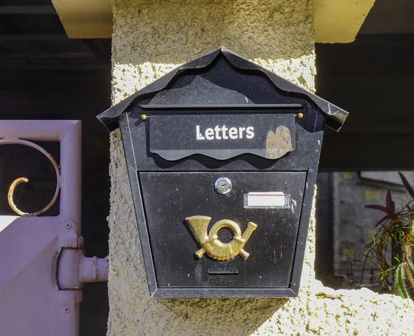 Vintage mektup kutusu — Stok fotoğraf