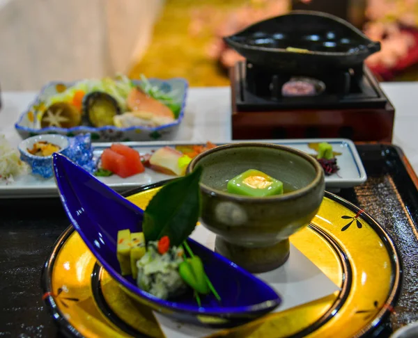 Masa japoneză pentru cină — Fotografie, imagine de stoc