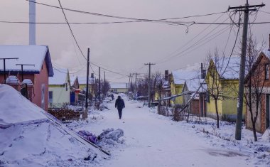 Kışın kırsal sokak 