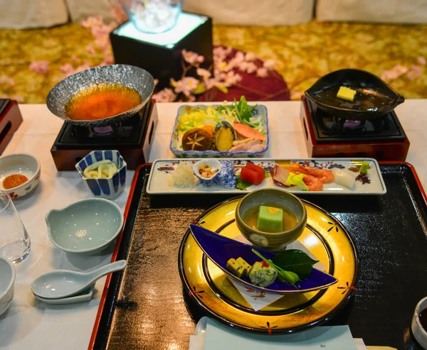 Ιαπωνικό γεύμα για δείπνο — Φωτογραφία Αρχείου