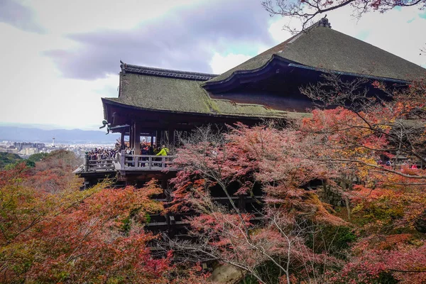 Kiyomizu Temple восени в Кіото, Японія — стокове фото