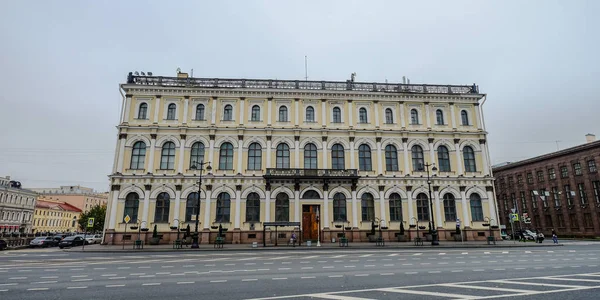 Staré budovy v Petrohradě — Stock fotografie