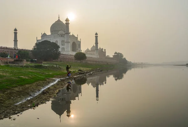 Sunset at the Taj Mahal — Stock Photo, Image