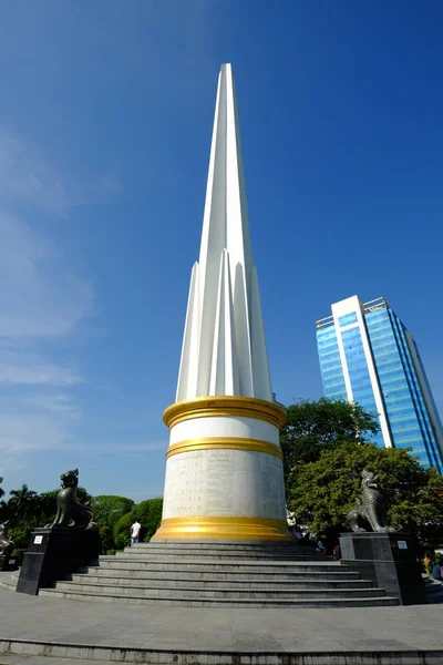 Independence Monument in Yangon, Myanmar — Stock Photo, Image