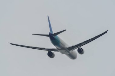 Tokyo, Japonya - 17 Nisan 2019. Pk-Gig Garuda Endonezya Boeing 777-300er Kalkış Narita Havaalanı (Nrt). Narita Japonya'nın ana uluslararası merkezlerinden biridir.