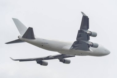 Tokyo, Japonya - 17 Nisan 2019. N405kz Atlas Air Boeing 747-400f Kalkış Narita Havaalanı (Nrt). Narita Japonya'nın ana uluslararası merkezlerinden biridir.