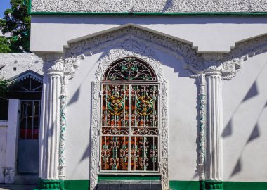Port Louis, Mauritius - 13 Ocak 2017. Port Louis, Mauritius'taki eski bina. Port Louis ülke ekonomik, kültürel ve siyasi merkezidir.