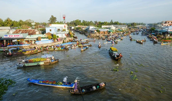 Can Tho 2016 越南Can Tho的早盘浮动市场 目前经营的大部分浮动市场主要作为旅游景点 — 图库照片