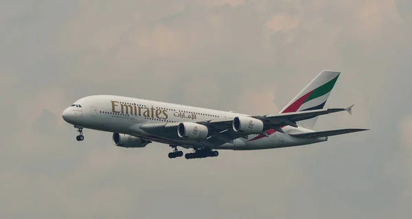 Kuala Lumpur Malaysia May 2018 Airbus A380 Aircraft Emirates Landing — Stock Photo, Image