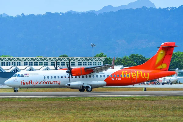 Langkawi Malezya Fyg Firefly Atr 500 Langkawi Havaalanı Pistinde Taksi — Stok fotoğraf