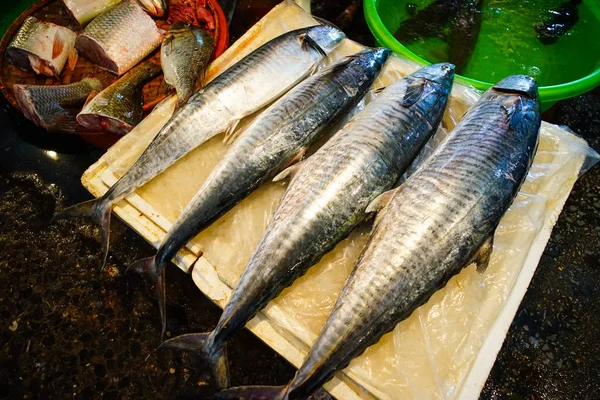 Φρέσκα Ψάρια Στην Τοπική Αγορά Στο Long Βιετνάμ — Φωτογραφία Αρχείου