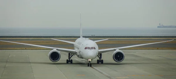 Nagoya Japan Mar 2018 Passenger Airplane Japan Airlines Jal Runway — Stock Photo, Image