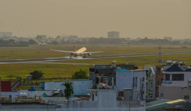 Saigon, Vietnam - 11 Mar 2018. Bir Airbus A330 uçak Türk Hava Yolları Tan oğlu Nhat Havalimanı Saigon (Ho Chi Minh City), Vietnam'nda açılış.