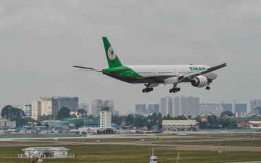 Saygon, Vietnam - 15 Nisan 2018. Saygon Tan Son Nhat Havaalanı'nda Eva iniş bir yolcu uçağı (Ho Chi Minh City), Vietnam.