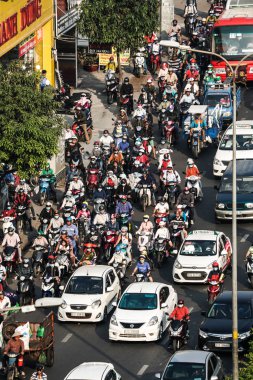 Saigon, Vietnam - 1 Şubat 2019. Acele saat ana cadde üzerinde. Ho Chi Minh City (Saigon), acele saat trafik 7 milyon motosiklet şehrin içinden sıkıştırma tarafından bileşik olduğunu.