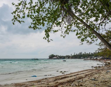 Nam Du Adası, Vietnam 'da yaz günü vahşi bir sahil..