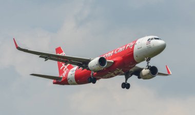 Kuala Lumpur, Malezya - 3 Mayıs 2018. Kuala Lumpur Uluslararası Havaalanı'na iniş airbus A320 uçağı (Klia).