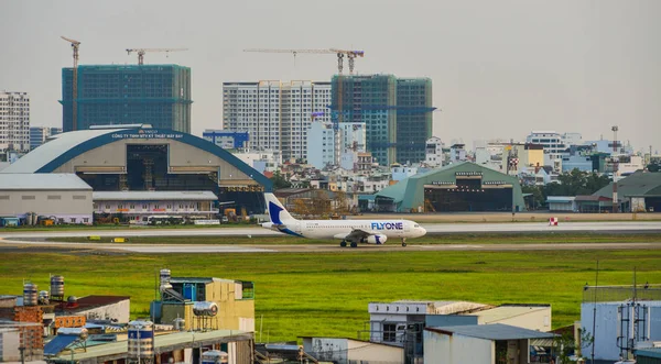 Saigon Vietnam Mar 2018 Aircrafts Runway Tan Son Nhat Airport — Stock Photo, Image