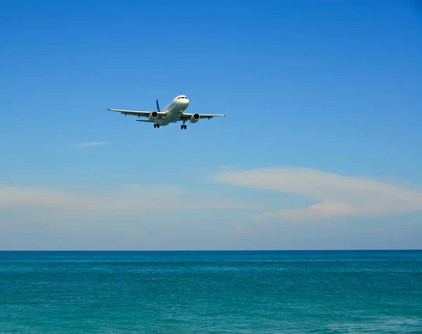 Phuket Thailand Apr 2019 Silkair Sll Airbus A320 Landing Sand — Stock Photo, Image