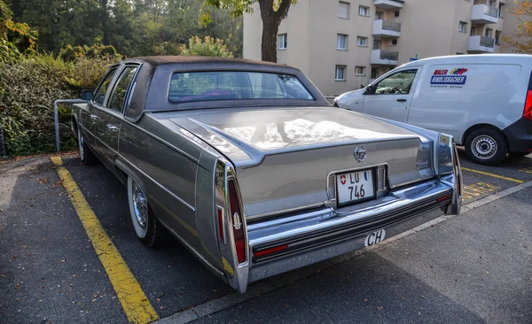 Luzern Schweiz Okt 2018 Vintage Luxus Fleetwood Cadillac Parkplatz Auf — Stockfoto