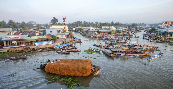Can Tho Vietnam Február 2016 Fából Készült Csónakok Úszó Piacon — Stock Fotó