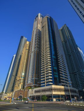 Dubai, Bae - 7 Aralık 2018. Dubai, Bae'deki Finance District'teki modern binalar. Dubai dünyanın en hızlı büyüyen ekonomilerinden biridir.