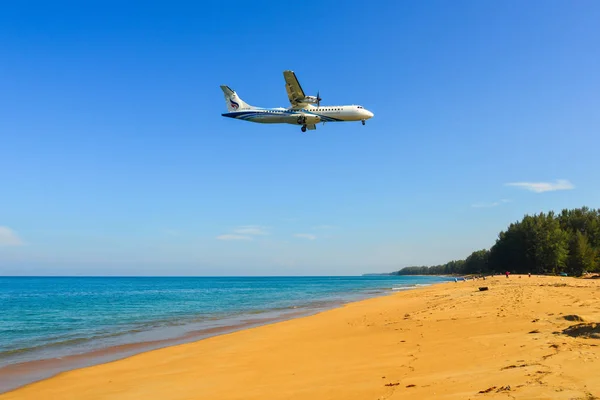 Phuket Thailand Apr 2019 Pzk Bangkok Airways Atr 600 Landing — Stock Photo, Image